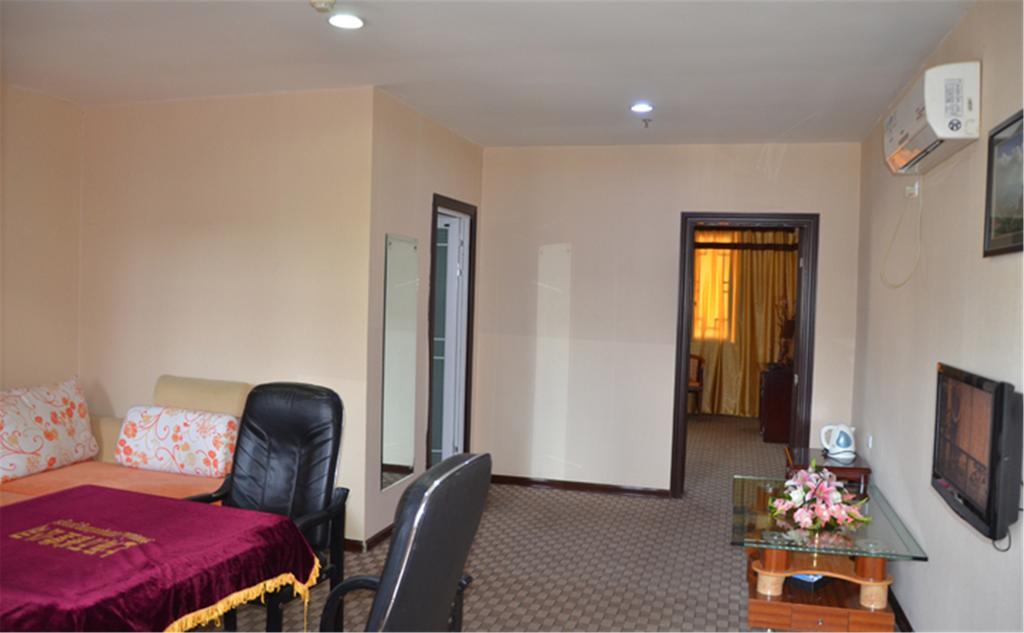 Wudangshan Yinjie Holiday Hotel Tancsangkou Kültér fotó