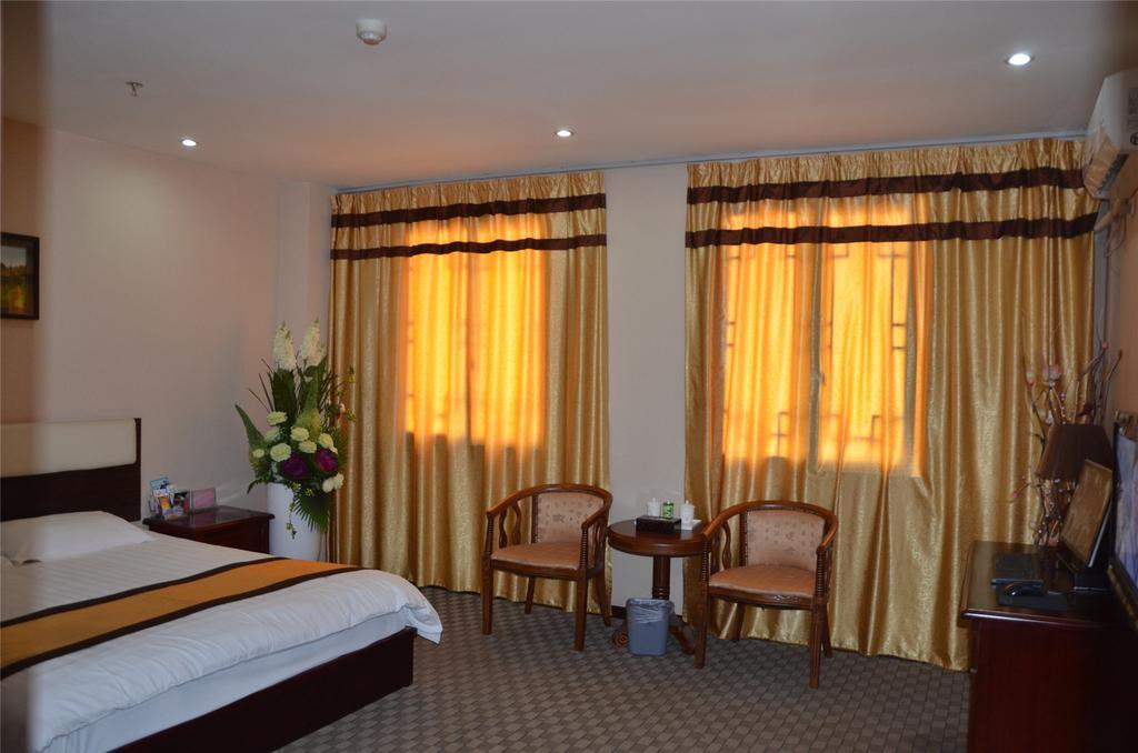 Wudangshan Yinjie Holiday Hotel Tancsangkou Kültér fotó